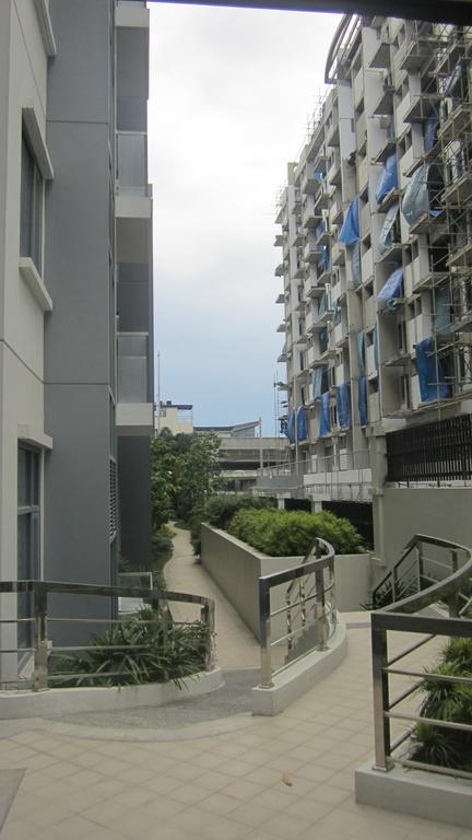 Palm Tree Condos Near Mnl Airport Terminal 3 By Elr Manila Dış mekan fotoğraf